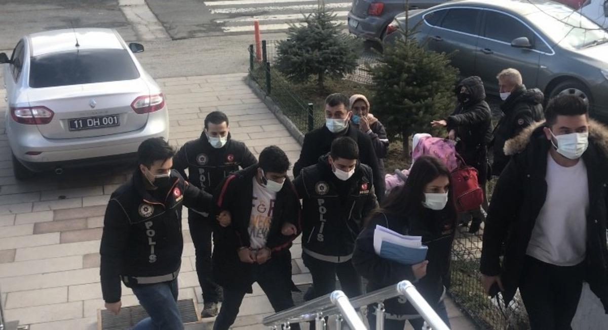 Boz&uuml;y&uuml;k polisi başarılı bir operasyona daha imza attı