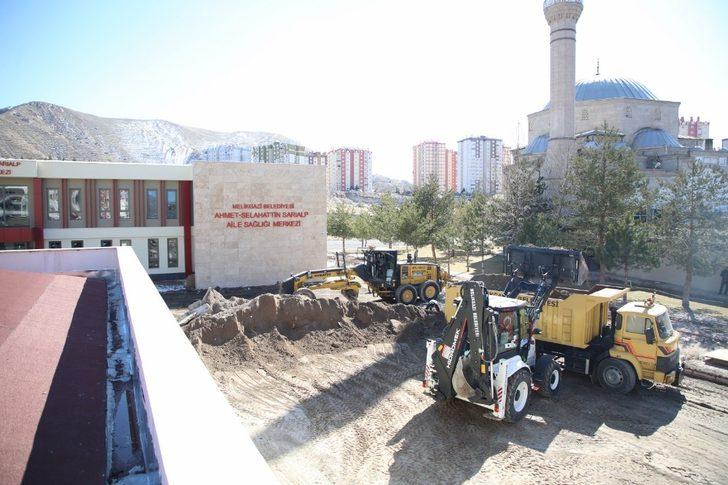 Tınaztepe Aile Sağlığı Merkezi çevre düzenlemesi başladı G4