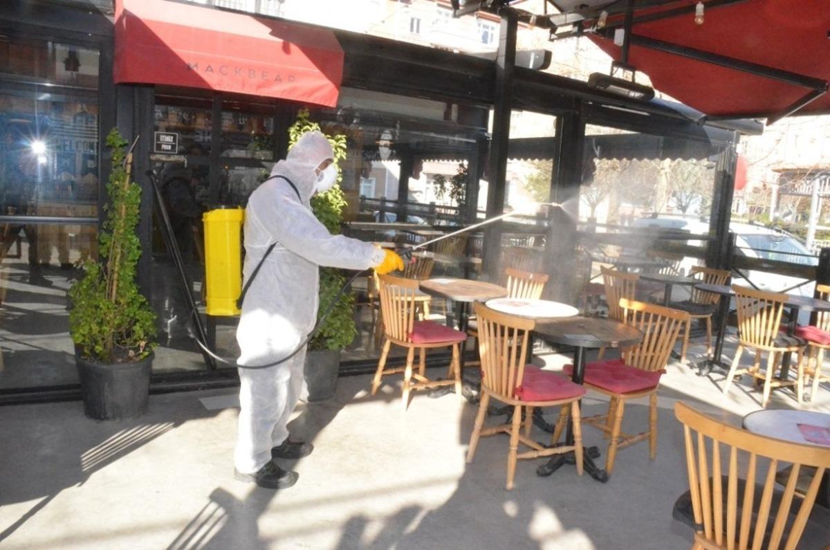 Kırıkkale&rsquo;de yeniden a&ccedil;ılan iş yerleri dezenfekte edildi