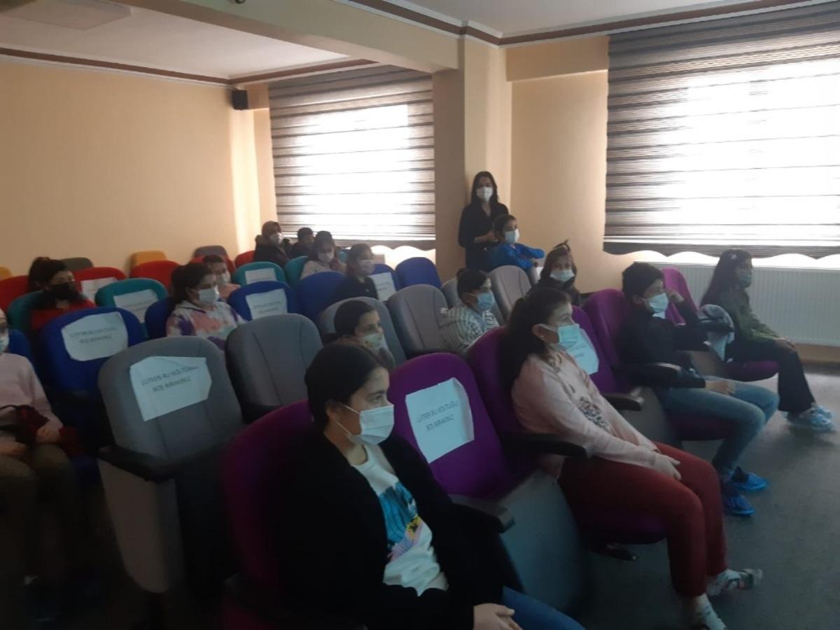 Pandemi d&ouml;neminde &ccedil;ocuklara sinema s&uuml;rprizi