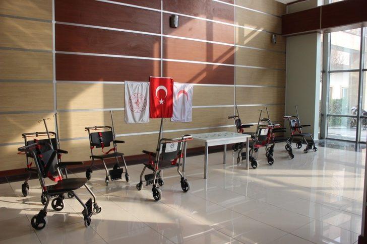 Cizre TSO’dan Devlet Hastanesine tekerlekli sandalye bağışı G5