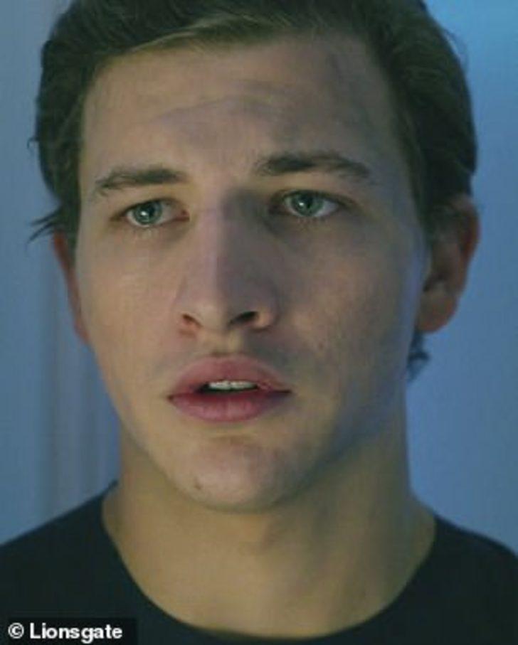 Johnny Depp’in kızı Lily-Rose Depp, babasının tahtına gözünü dikti G3