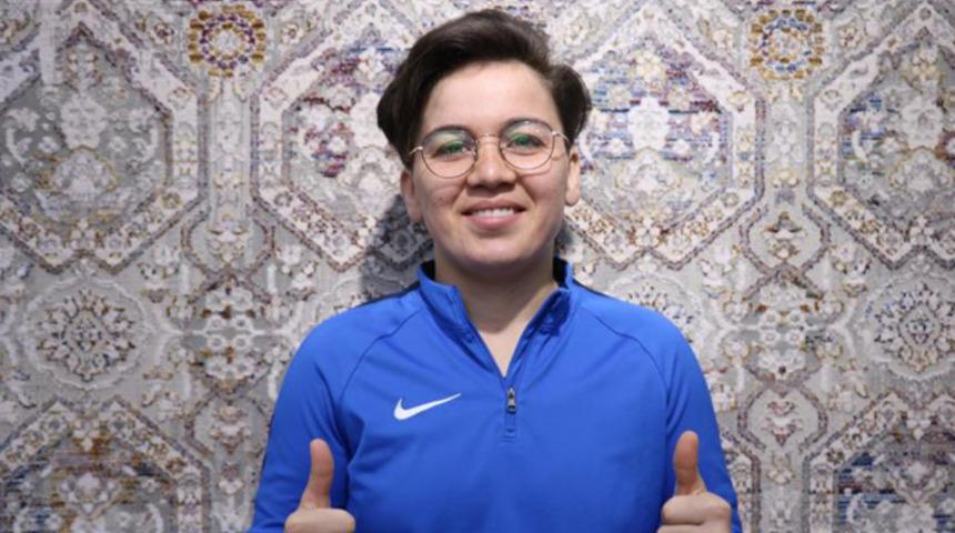 Başarısıyla kadın futboluna ışık tutuyor