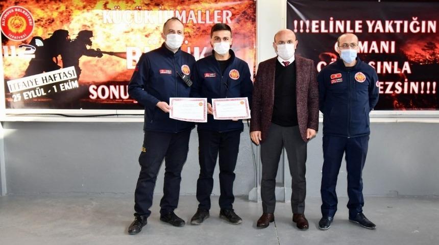 İtfaiyeciler sertifikalarını aldı