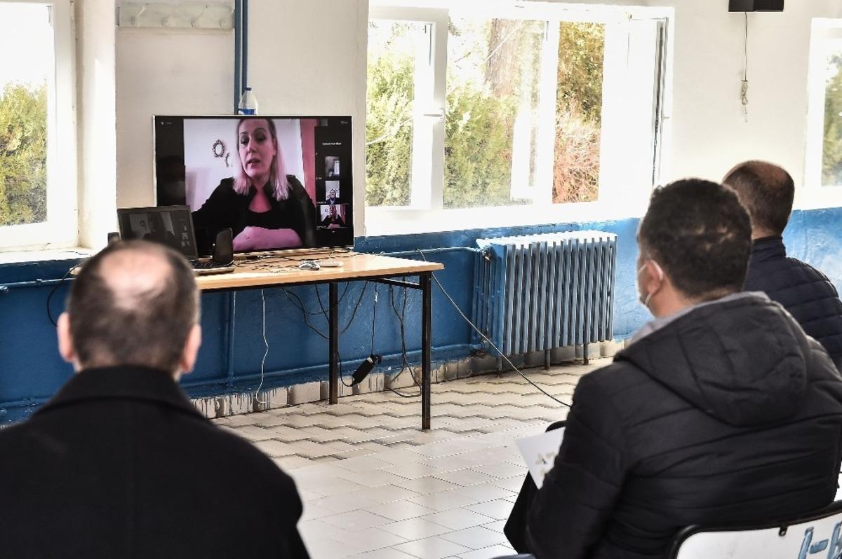 Ankara B&uuml;y&uuml;kşehir&rsquo;den toplu ulaşım şof&ouml;rlerine işaret dili eğitimi