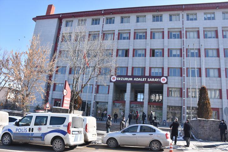 GÜNCELLEME - HDP'li Karaçoban Belediye Başkanı Halit Uğun ve şoförü adli kontrol şartıyla serbest bırakıldı. G1