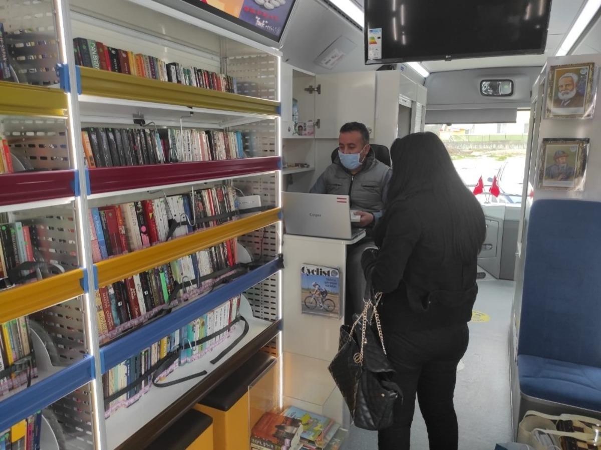 Gezici K&uuml;t&uuml;phane Yeniden Başiskele&rsquo;de