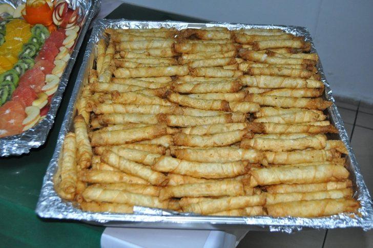 KEA Hastanesi başhekimliğinden sağlıkçılara motivasyon için açık büfe etkinliği G3