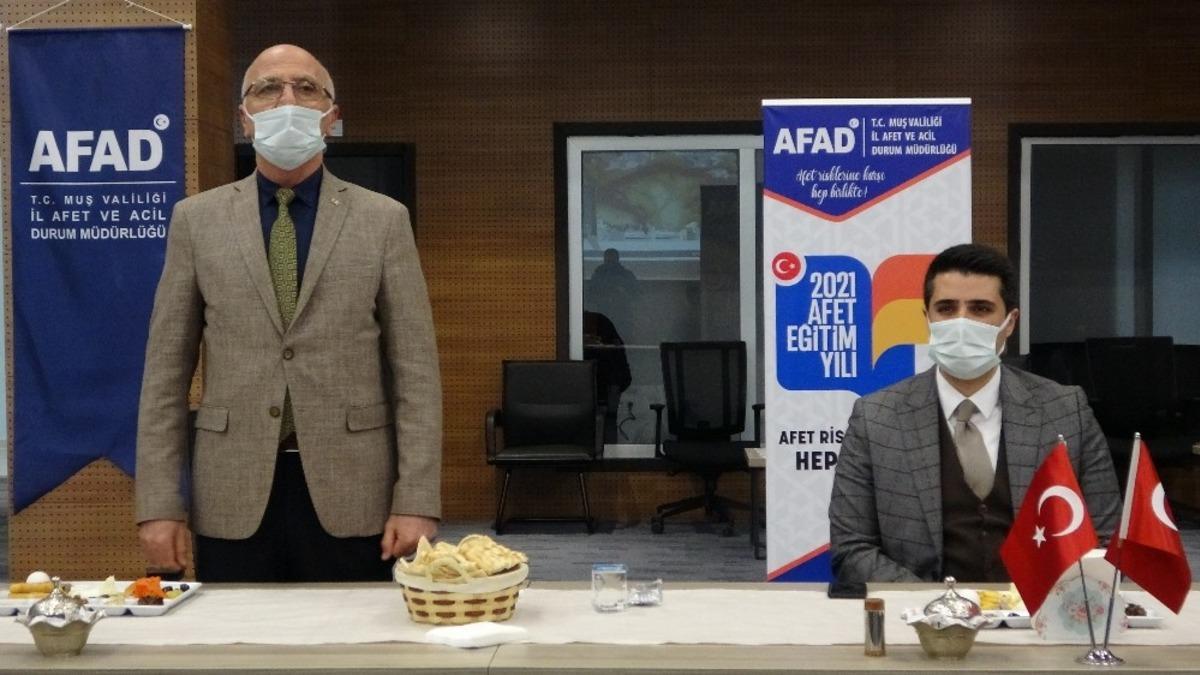 Muş AFAD&rsquo;dan &ldquo;2021 Afet Eğitim Yılı&rdquo; bilgilendirme toplantısı