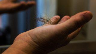 Saç dökülmesi ve tırnak kırılmasını önlemek için nasıl beslenilmeli?