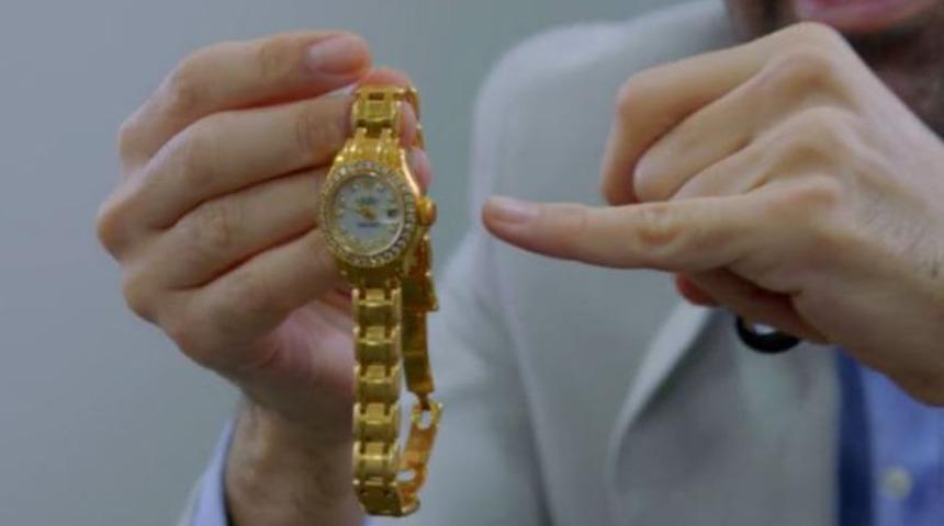 İngiltere’de kadının aldığı imitasyon saat 'altın' çıktı
