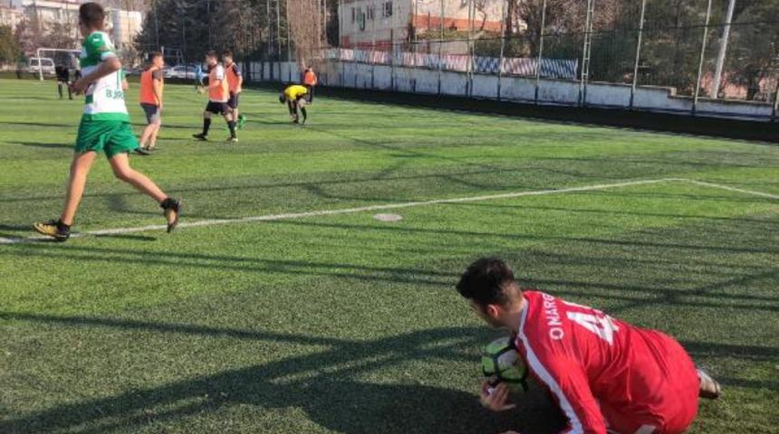 Marmara'nın 'orta risk'li tek ili Bursa'daki halı sahalara çevre illerden ilgi