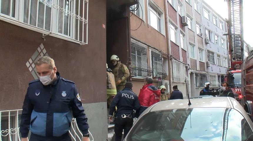 Fatih'te korkutan yangın! Herkes pencereye koştu