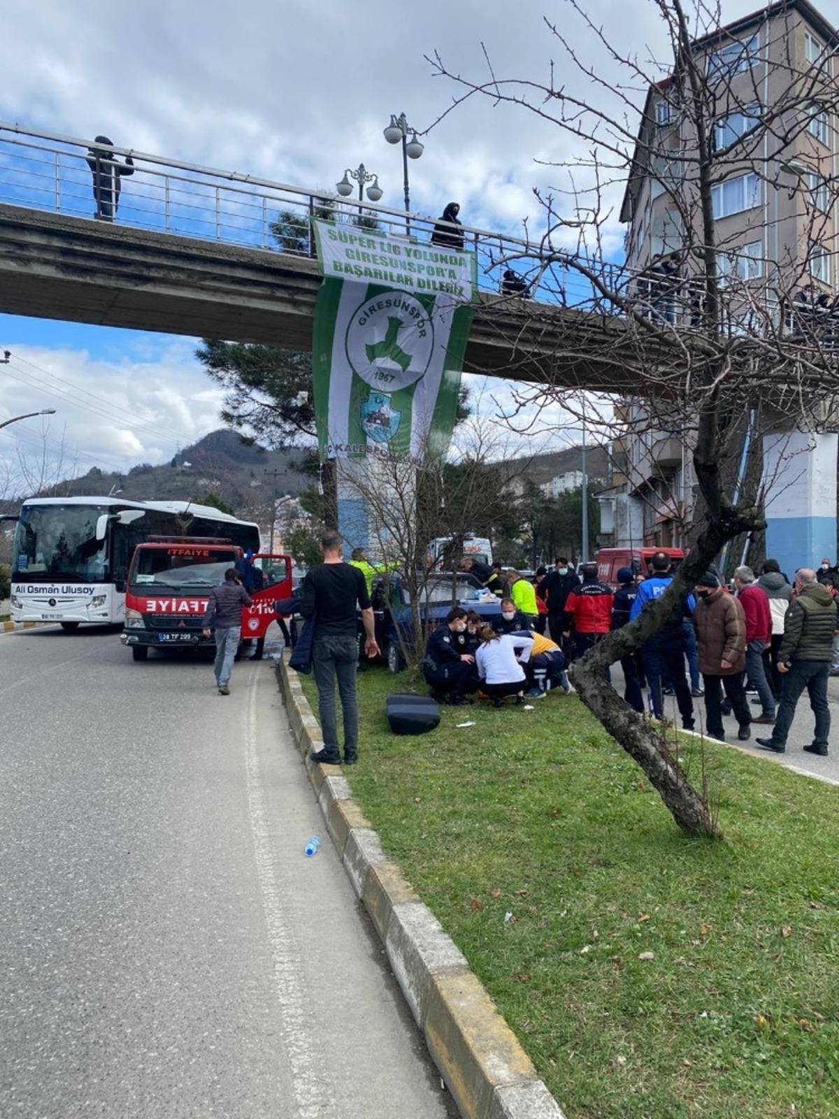Giresun&rsquo;da trafik kazası: 1 &ouml;l&uuml;, 4 yaralı