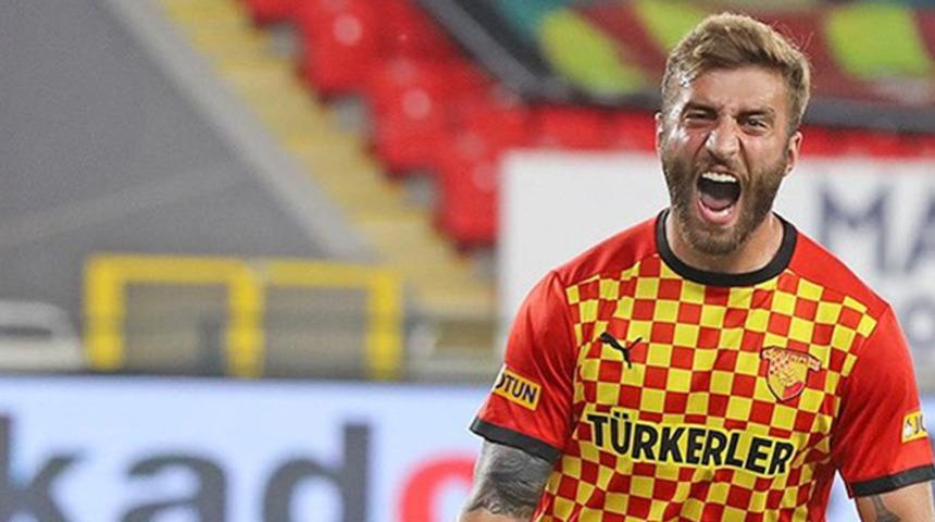Galatasaray'dan yeni sezonun ilk transferi Alpaslan Öztürk