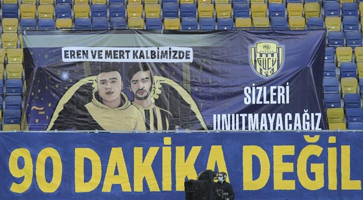 Galatasaray taraftarı vefat eden MKE Ankaragücü taraftarları Eren ve Mert’i unutmadı