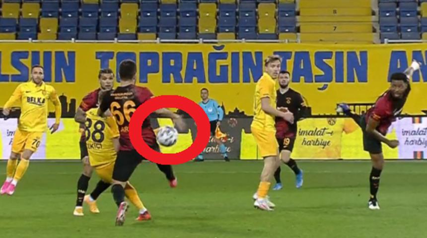 Rıdvan Dilmen, Galatasaray'a verilen penaltıyı yorumladı!