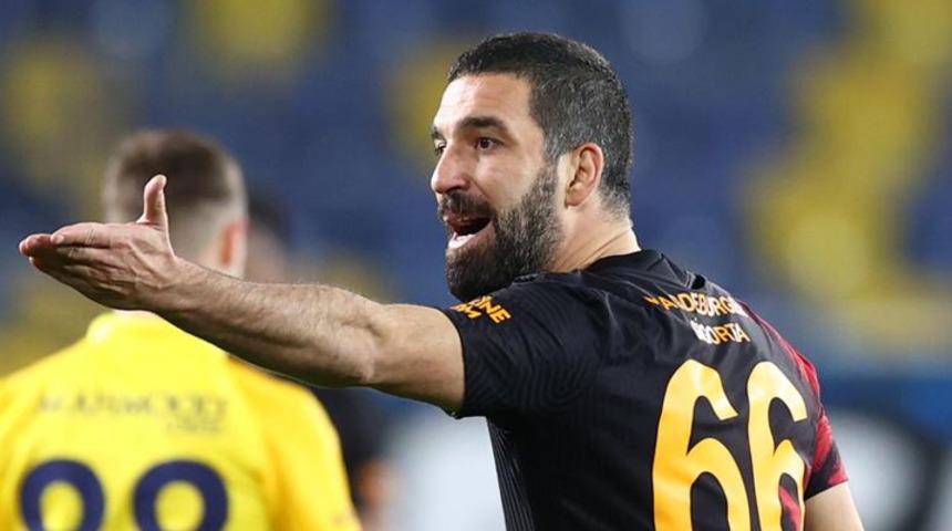 Arda Turan sert çıktı: %85'iniz futbolu bilmiyorsunuz!