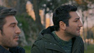 Alev Alev 17. yeni bölüm ön izleme sahnesi yayınlandı! Alev Alev'de Ömer ve Ozan'ın duygusal anları