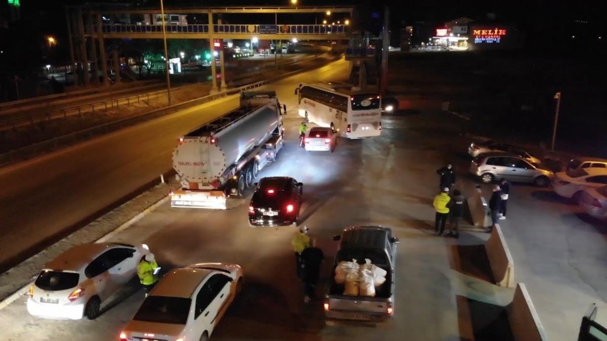 43 ilin ge&ccedil;iş noktasındaki "HES kodu" denetimi: Y&uuml;ksek riskli ilde denetimler sıklaştırıldı