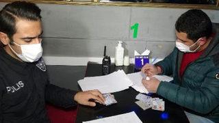 Polis baskınında yakalandı, böyle tepki gösterdi: Adam mı öldürdük?