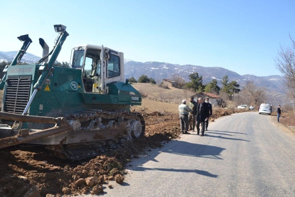 Tokat&rsquo;ta k&ouml;y yolu standartlarında iyileştirme &ccedil;alışması