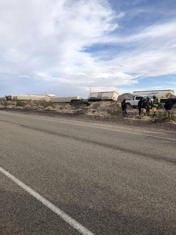 ABD’de yük trenine ait 44 vagon raydan çıktı G5