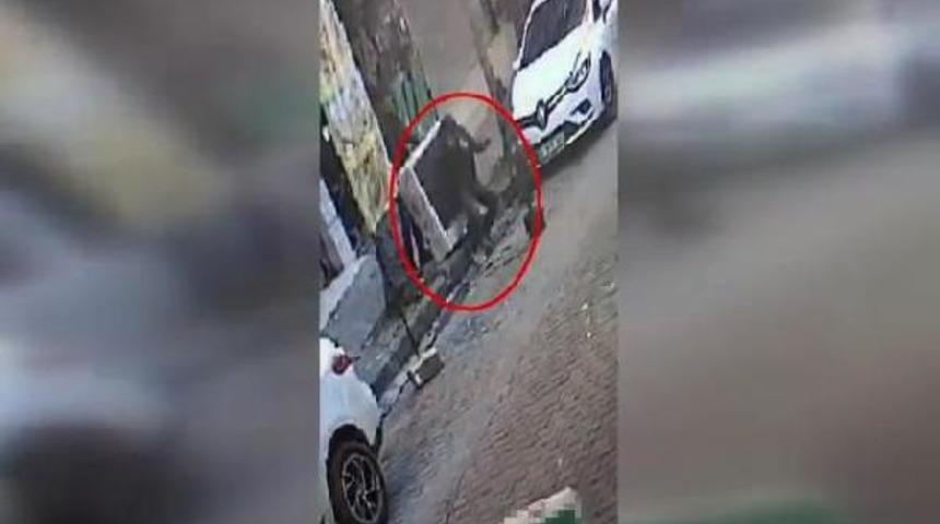 Yer: İstanbul! Çaldığı klimayı sırtlayıp götürürken polise yakalandı