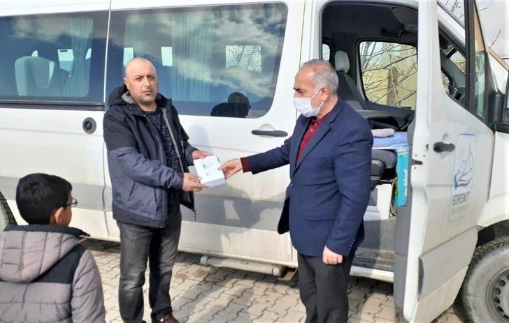 Edremit Belediyesinden okullara ateş ölçer cihazı G4