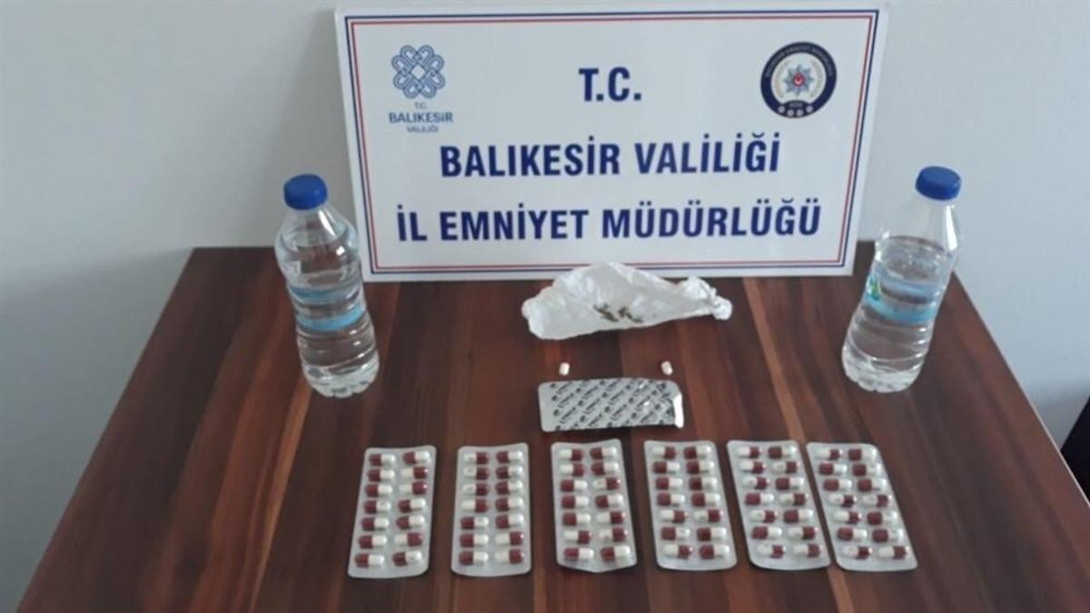 Balıkesir&rsquo;de 19 uyuşturucu ş&uuml;phelisi yakalandı