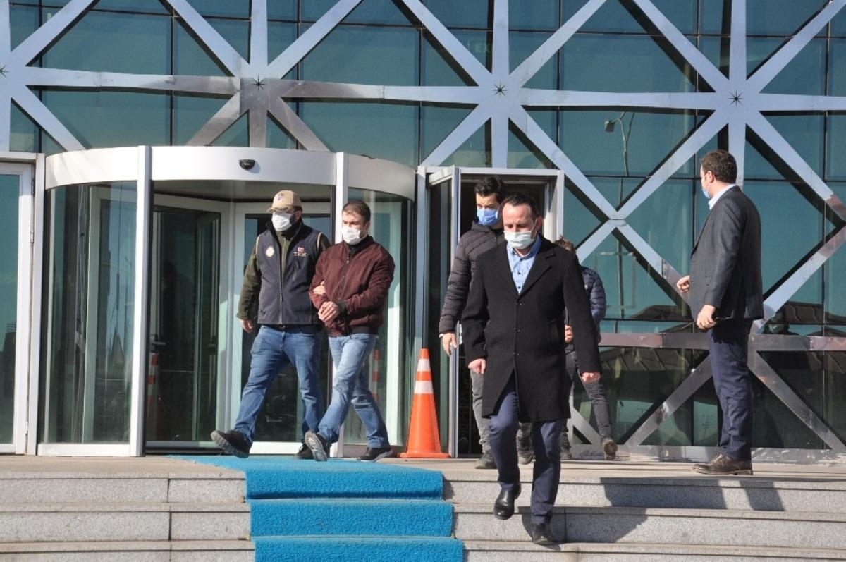 Kars&rsquo;ta FET&Ouml; zanlıları adliye sevk edildi