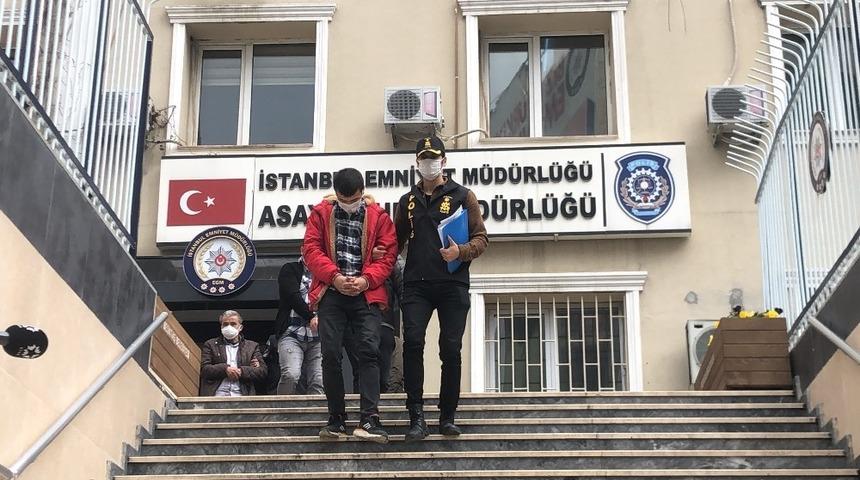 &Ccedil;elik kasayı s&uuml;r&uuml;kleyerek b&ouml;yle &ccedil;aldılar