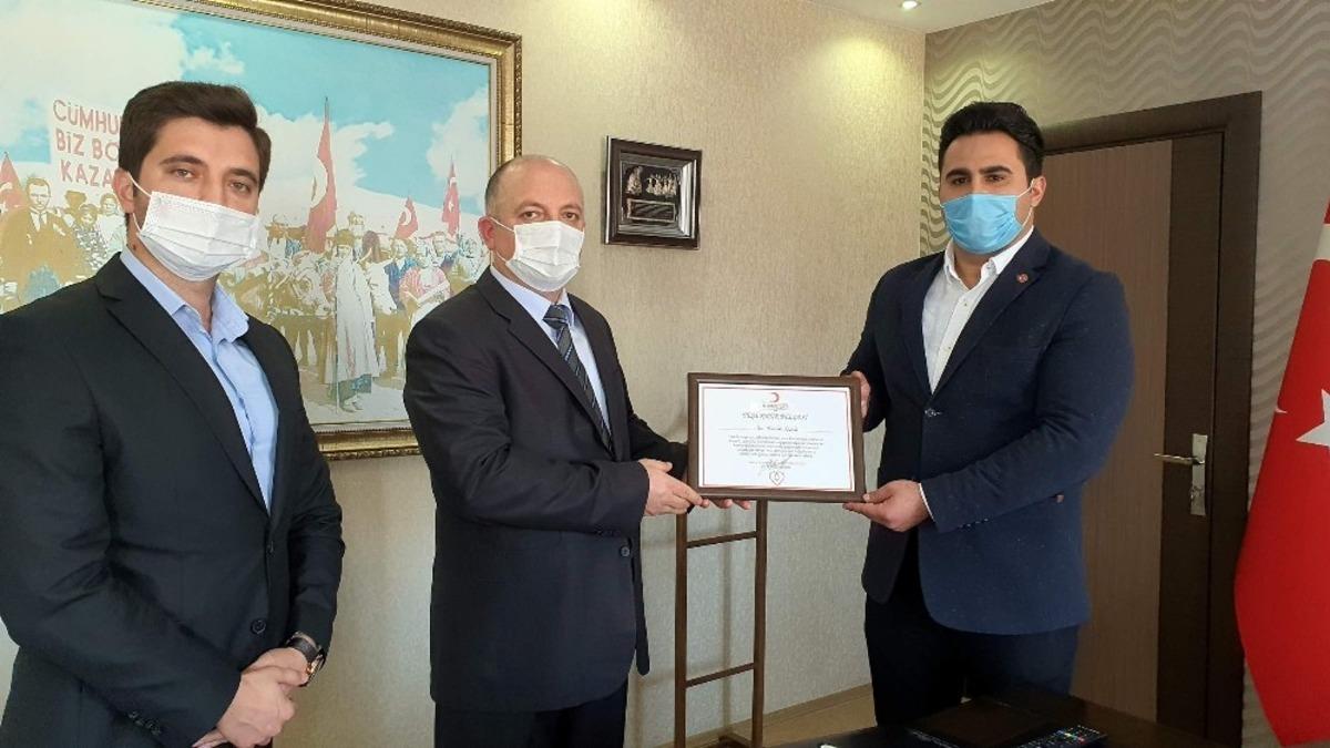 Kızılay, rekor bağış i&ccedil;in Kaymakam &Uuml;lk&uuml;&rsquo;yle g&ouml;r&uuml;şt&uuml;