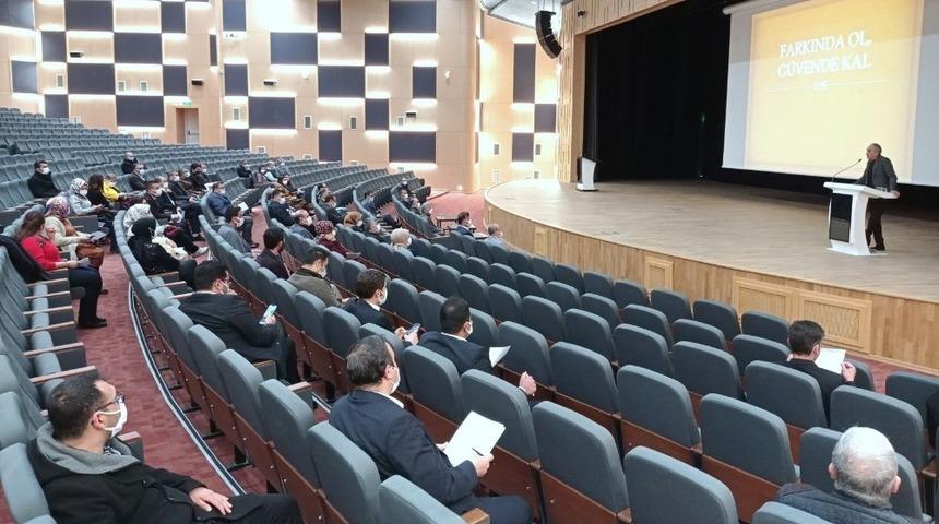 Kilis’te Kişisel Verileri Koruma Kanunu anlatıldı