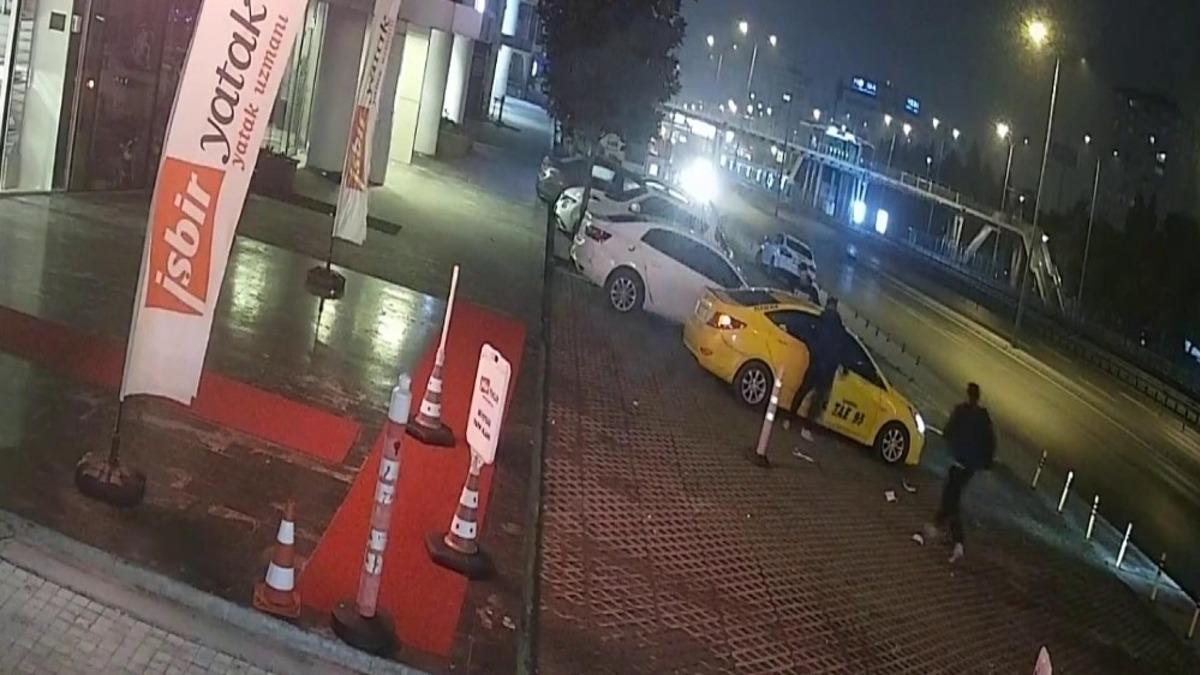 (&Ouml;zel) Esenyurt&rsquo;ta yaşanan silahlı &ccedil;atışmanın g&ouml;r&uuml;nt&uuml;leri ortaya &ccedil;ıktı