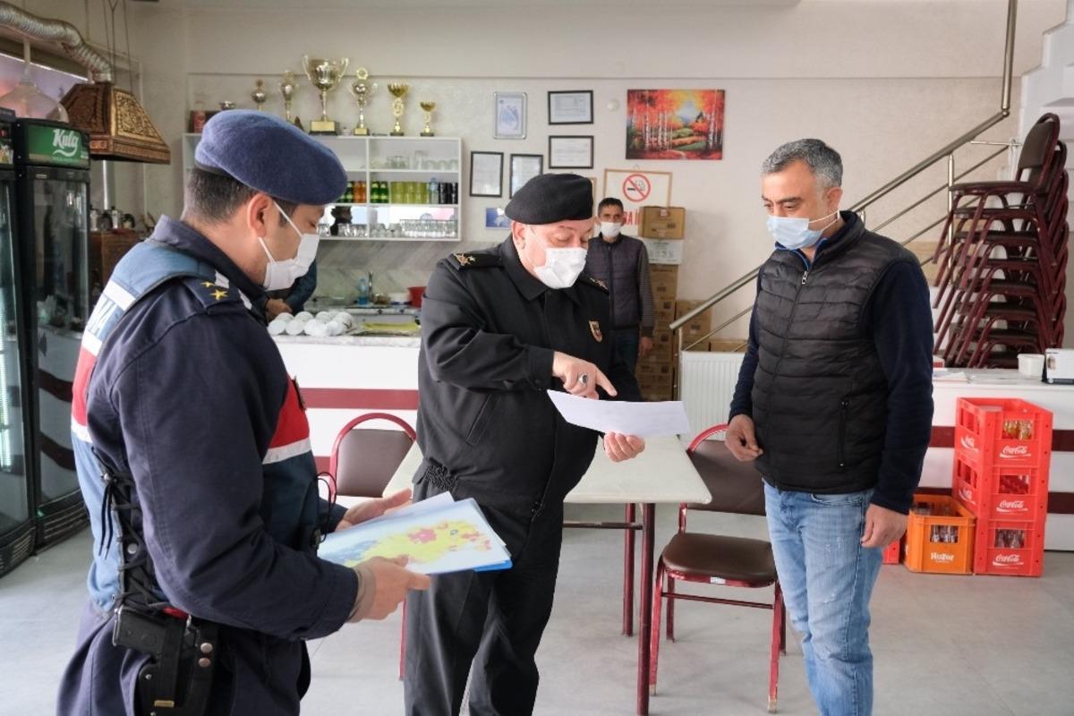 Manisa&rsquo;da jandarmadan bin 500 personelle denetleme