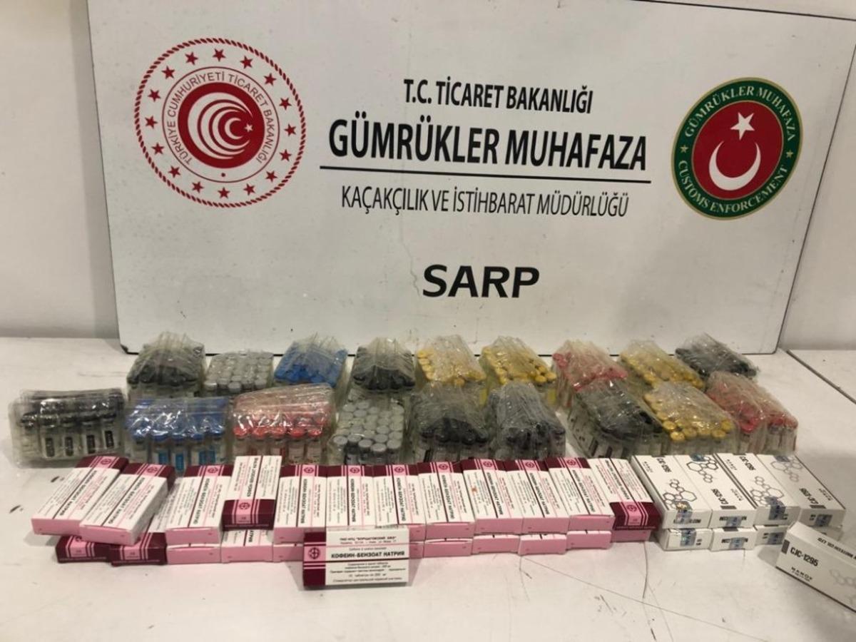 Sarp Sınır Kapısında 95 bin lira değerinde ka&ccedil;ak ila&ccedil; ele ge&ccedil;irildi