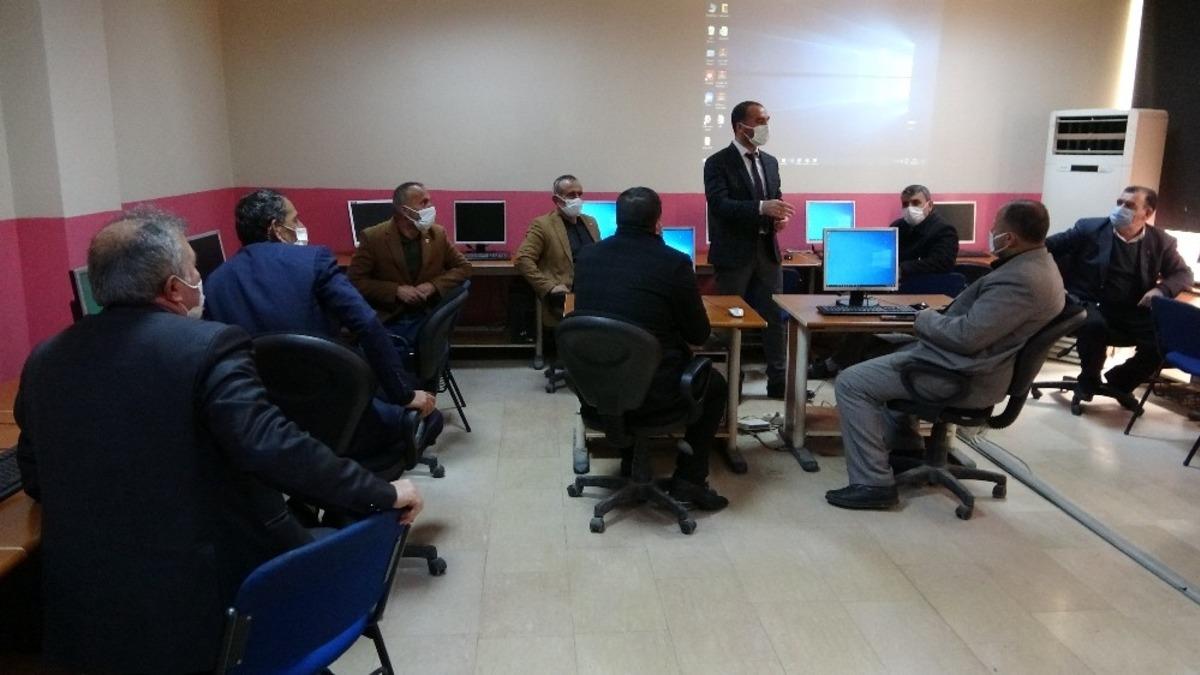 Muş&rsquo;ta mahalle ve k&ouml;y muhtarlarına bilgisayar eğitimi
