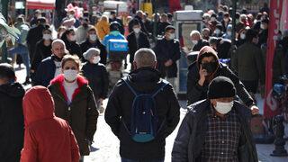 Trabzon'da cenazeye katılan 100 kişiden 40’ının koronavirüs testi pozitif çıktı