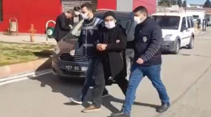 Hastanede işe yerleştirme vaadiyle 9 kişiyi dolandırdı