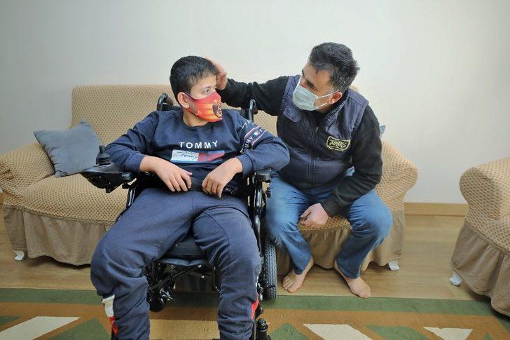 Engelli gencin akülü sandalye sevinci G3