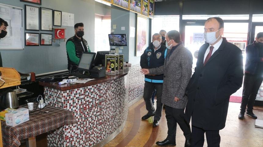 Kabakcı ve Çandıroğlu maske denetimine çıktı