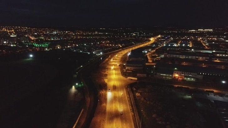 500 bin lamba ile aydınlatılıyor G1