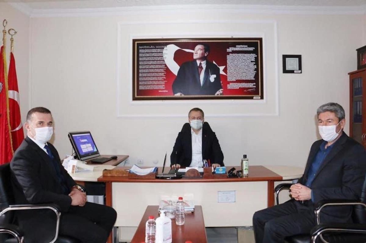 Kaymakam Yelek&rsquo;ten okul ziyareti