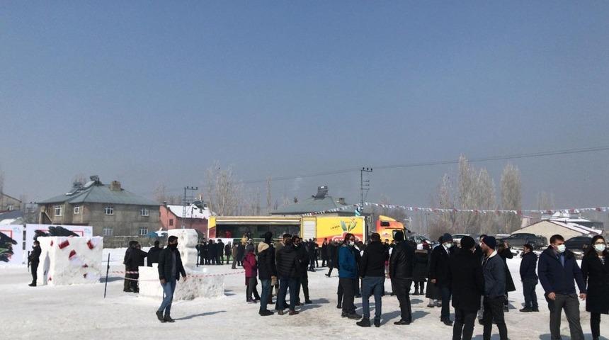 Ağrı&rsquo;da &lsquo;Kar ve Buz Festivali&rsquo; başladı