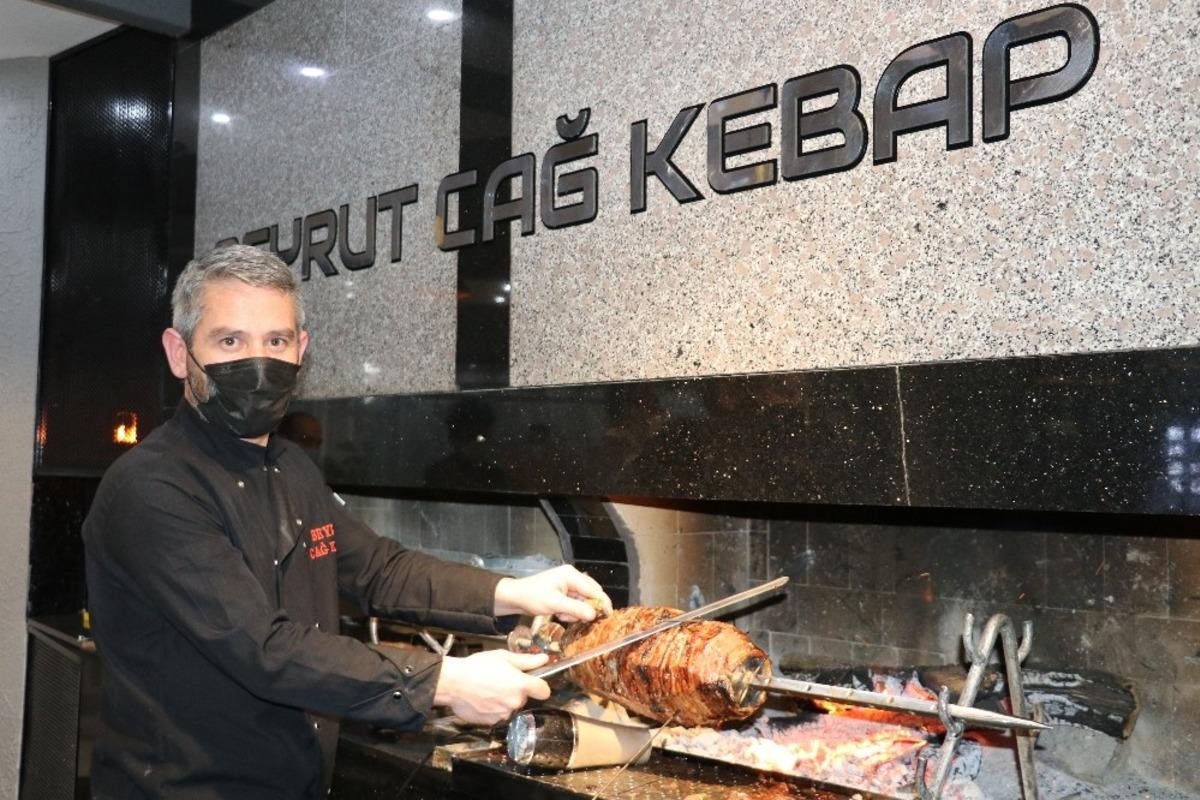 Beyrut Cağ Kebap m&uuml;şterilerini bekliyor