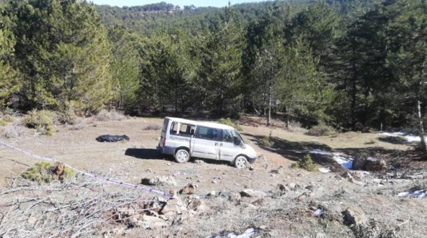Eskişehir&rsquo;de trafik kazası: 2 &ouml;l&uuml;, 1 yaralı