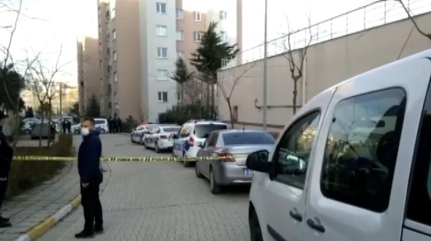 Son Dakika: İstanbul'da eşi ve iki çocuğunu rehin alan kişi gözaltına alındı