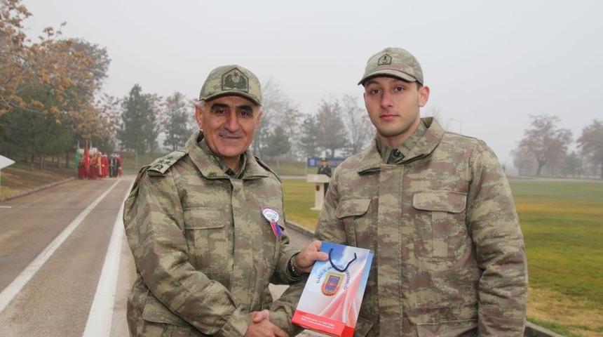 Son Dakika: Bitlis’te düşen helikopterde 8. Kolordu Komutanı Korgeneral Osman Erbaş da şehit oldu