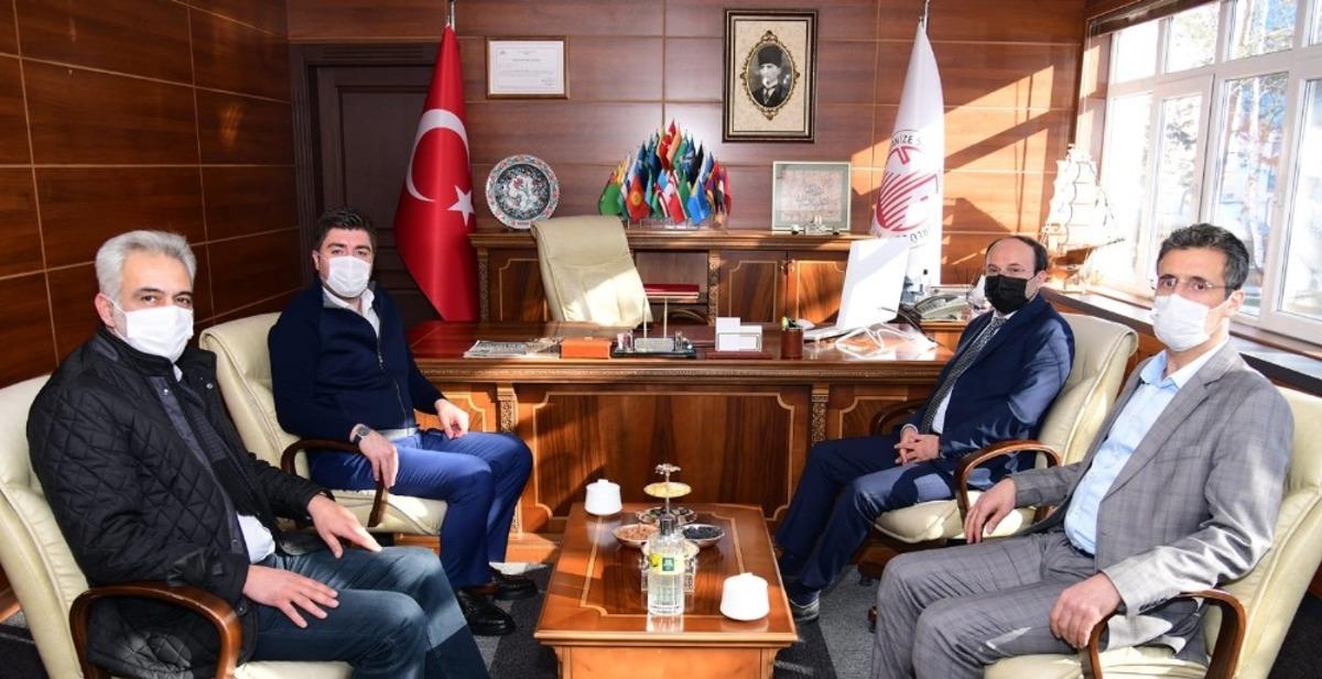 Rekt&ouml;r &Ccedil;akmak bir dizi g&ouml;r&uuml;şmelerde bulundu